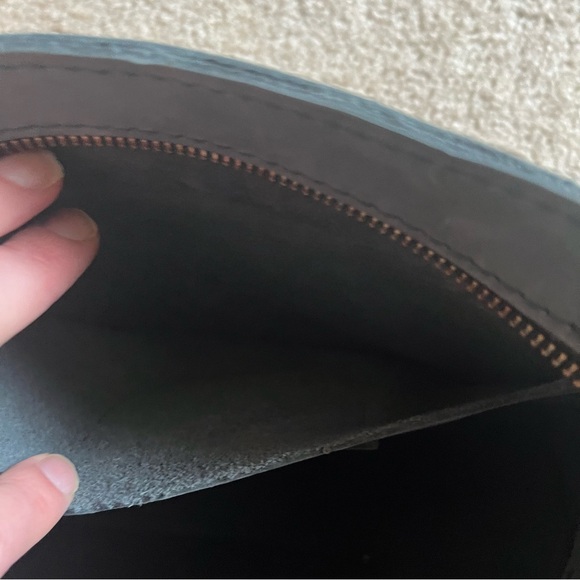 Portland Leather Gray Suede Purse - Picture 8 of 9